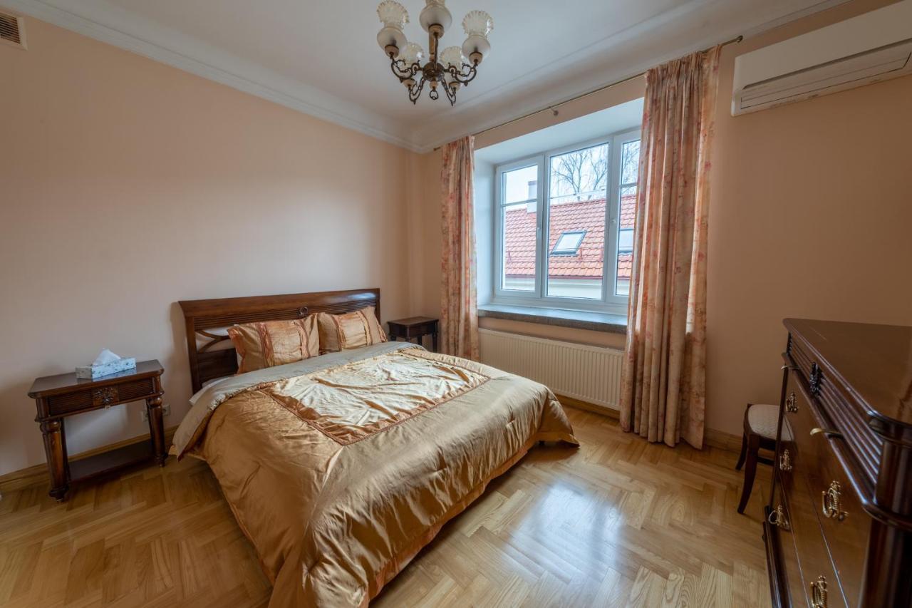 Happy Inn Arka The Heart Of Old Town, Self-Check-In, A-C, Car-Parking, Balkony Vilnius Exterior photo